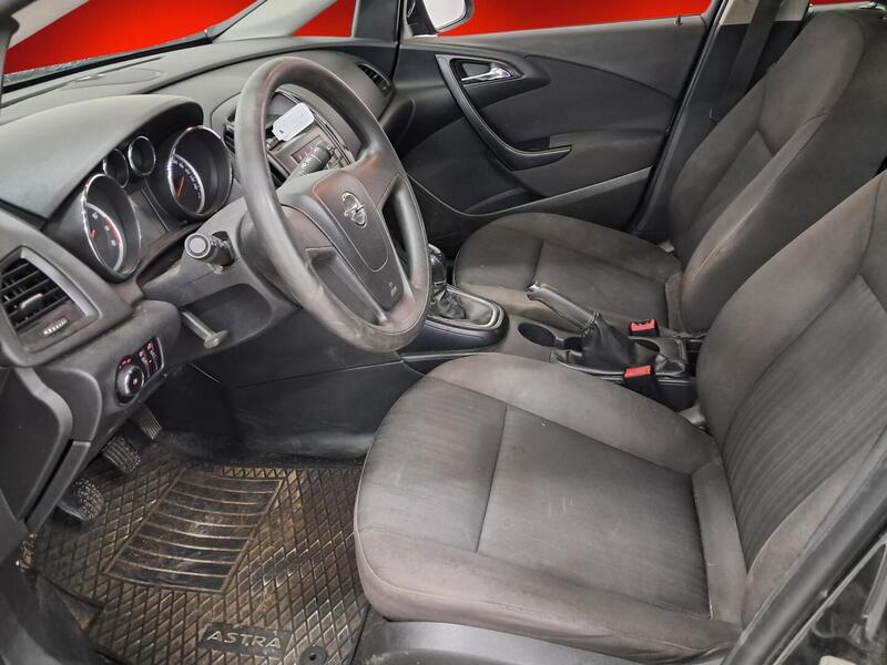 Opel Astra vaihtoauto