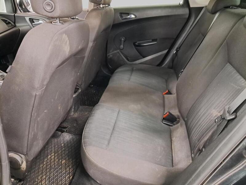 Opel Astra vaihtoauto