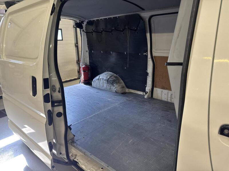 Toyota Hiace vaihtoauto