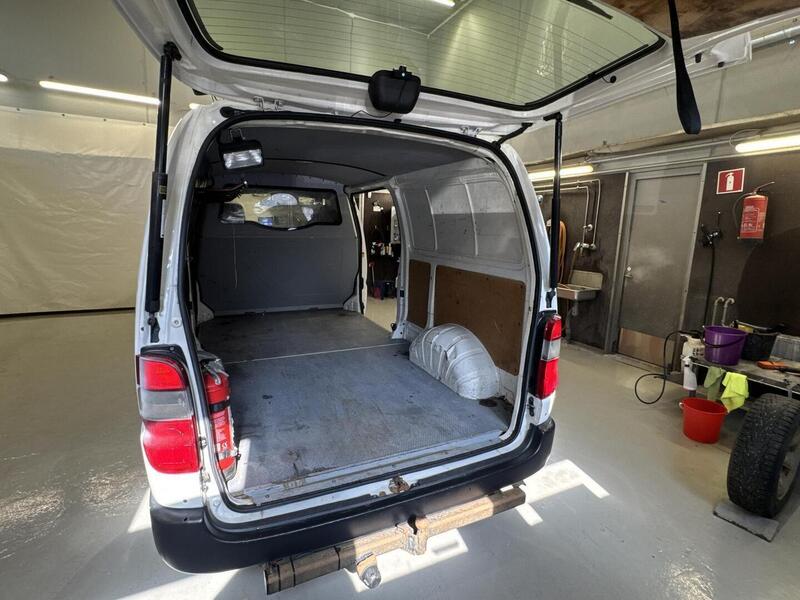 Toyota Hiace vaihtoauto