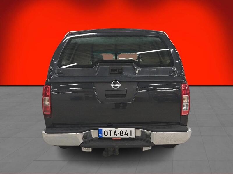 Nissan Navara vaihtoauto