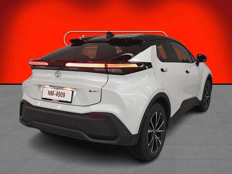 Toyota C-HR vaihtoauto