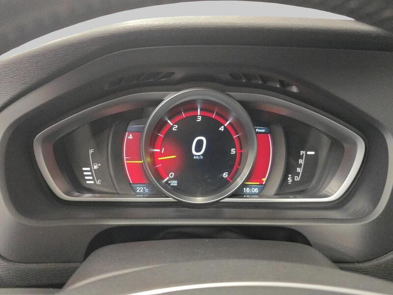 Volvo V40 Cross Country vaihtoauto