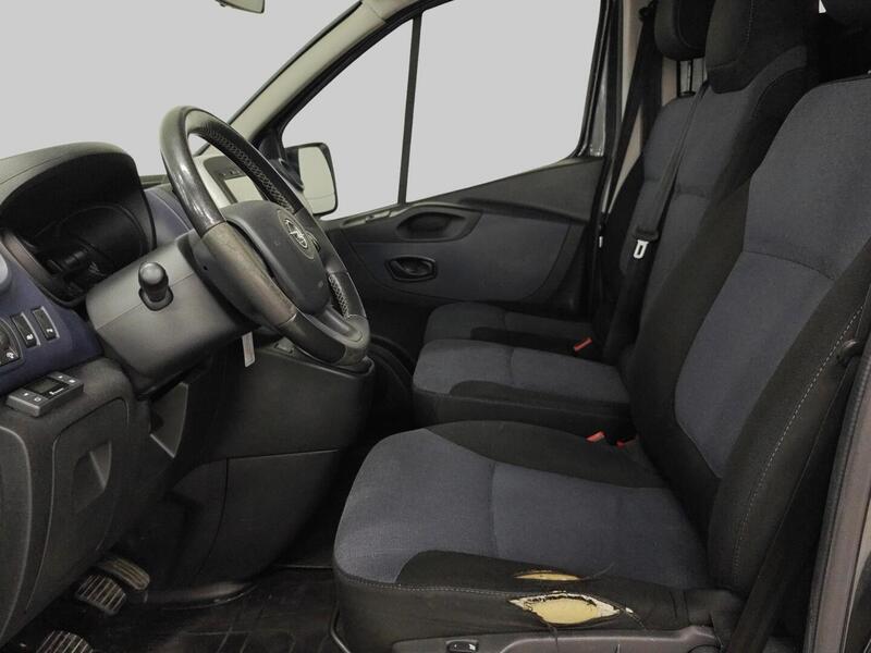 Opel Vivaro vaihtoauto