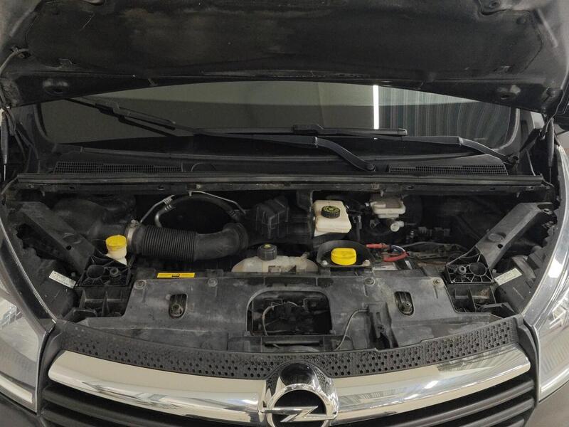 Opel Vivaro vaihtoauto