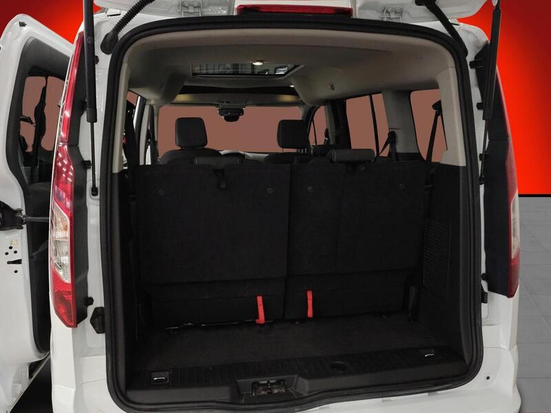 Ford Grand Tourneo Connect vaihtoauto