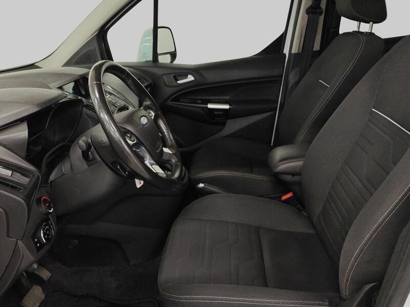 Ford Grand Tourneo Connect vaihtoauto