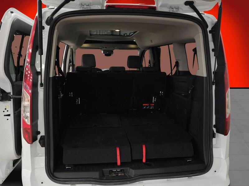 Ford Grand Tourneo Connect vaihtoauto