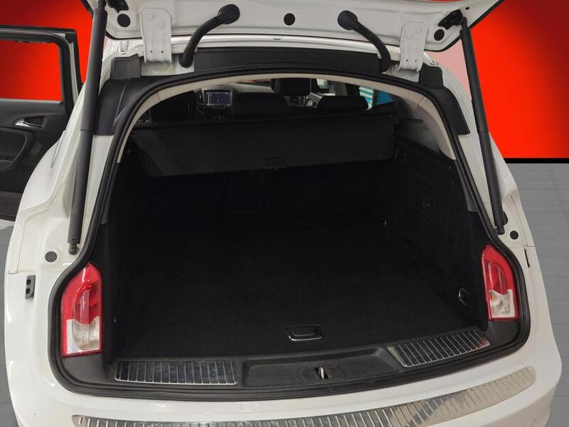 Opel Insignia vaihtoauto