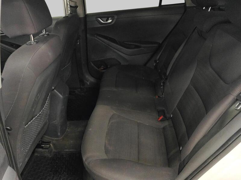 Hyundai IONIQ hybrid vaihtoauto