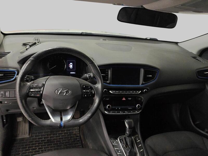 Hyundai IONIQ hybrid vaihtoauto