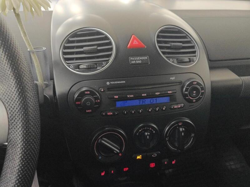 Volkswagen New Beetle vaihtoauto