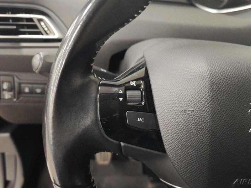 Peugeot 308 vaihtoauto