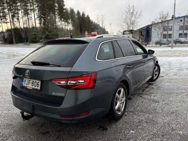 Skoda Superb vaihtoauto