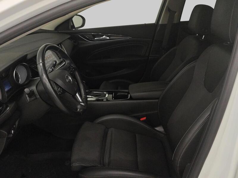 Opel Insignia vaihtoauto