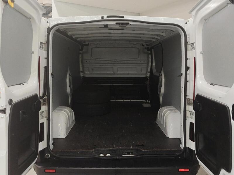 Nissan NV300 vaihtoauto