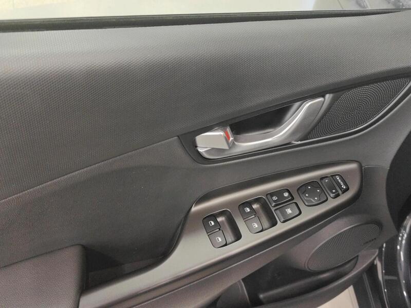 Hyundai Kona vaihtoauto