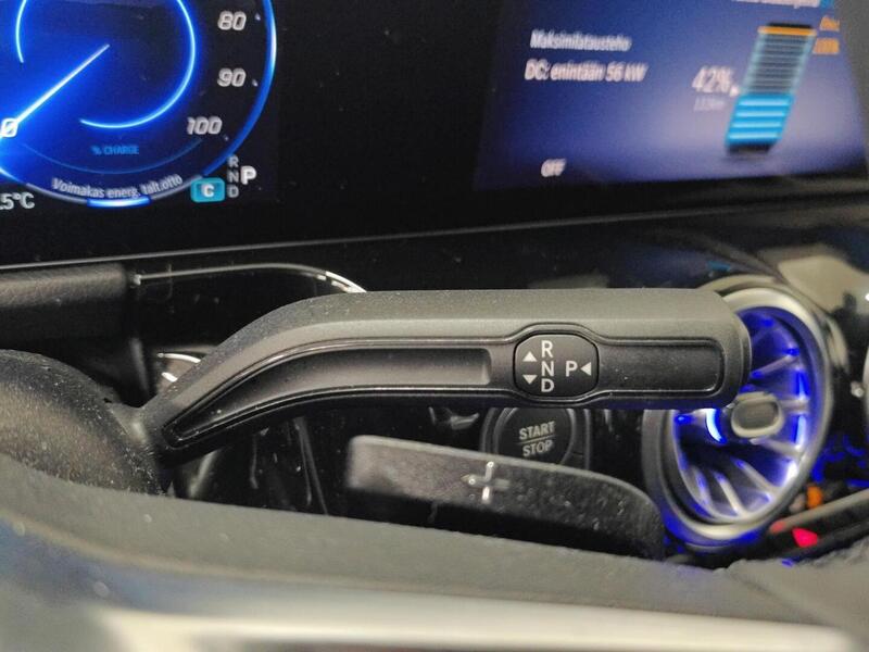 Mercedes-Benz EQA vaihtoauto