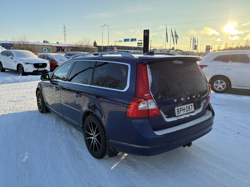 Volvo V70 vaihtoauto