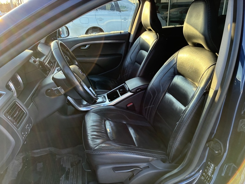 Volvo V70 vaihtoauto