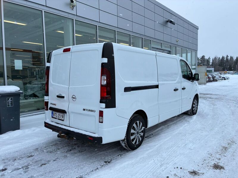 Opel Vivaro vaihtoauto