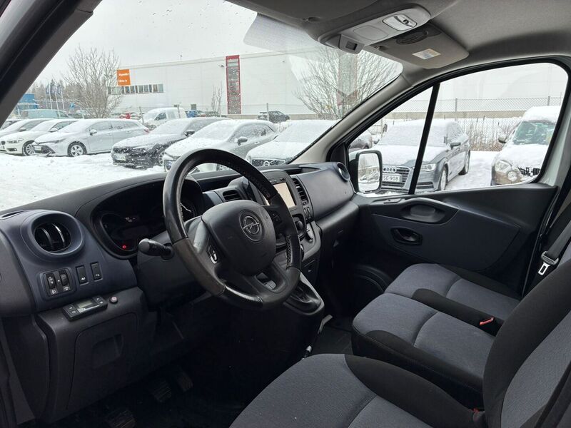 Opel Vivaro vaihtoauto