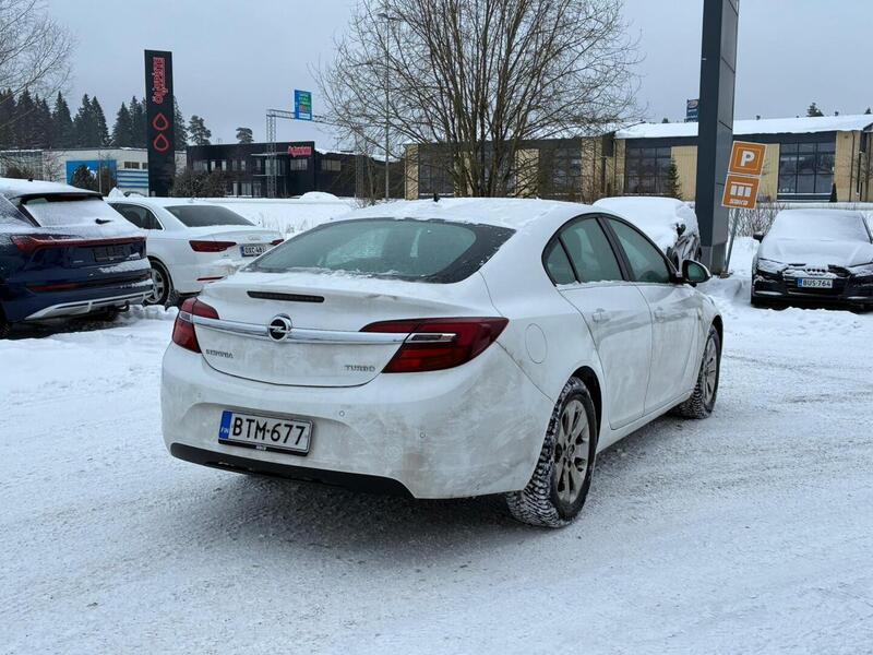 Opel Insignia vaihtoauto