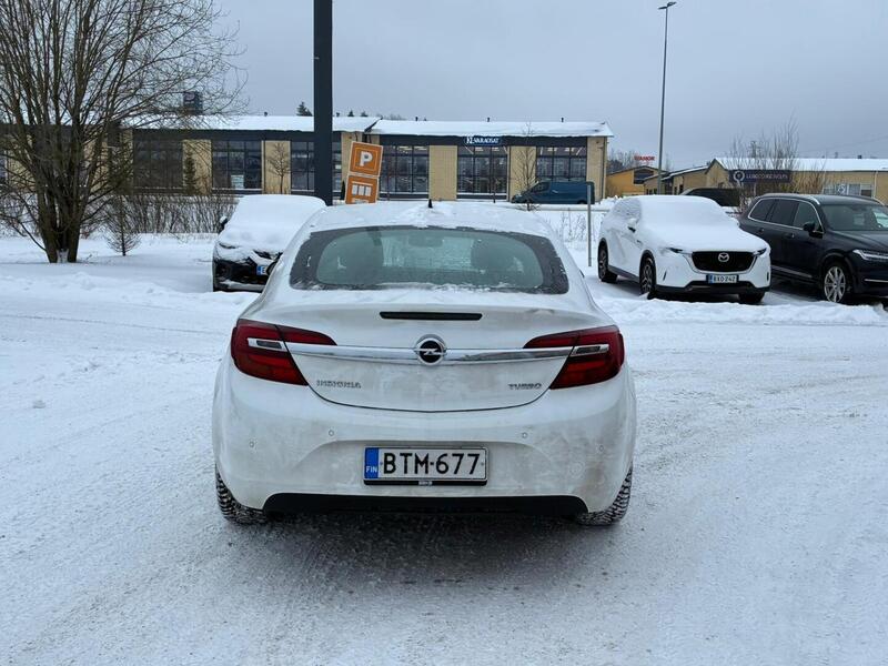 Opel Insignia vaihtoauto