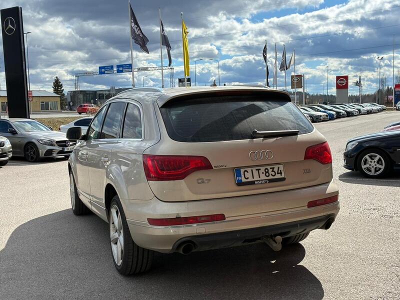 Audi Q7 vaihtoauto