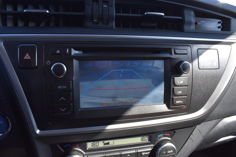 Toyota Auris vaihtoauto