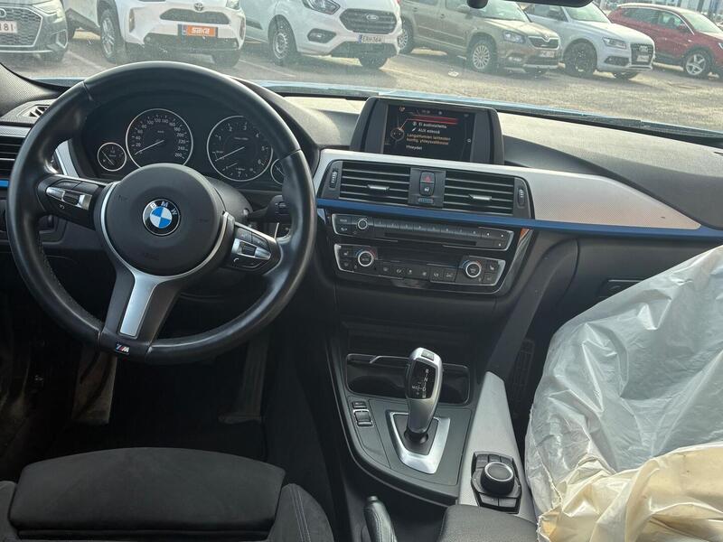 BMW 320 vaihtoauto