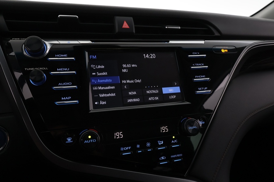 Toyota Camry vaihtoauto