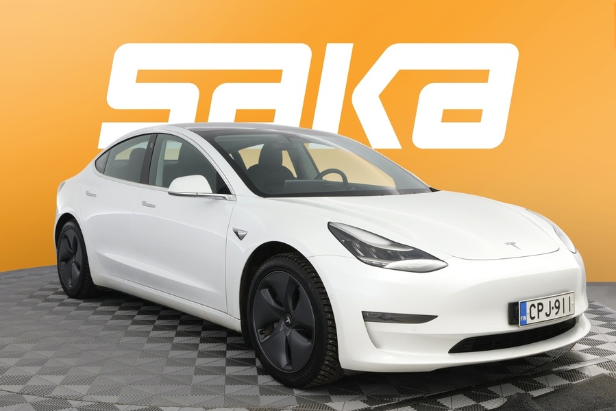 Tesla Model 3 vaihtoauto