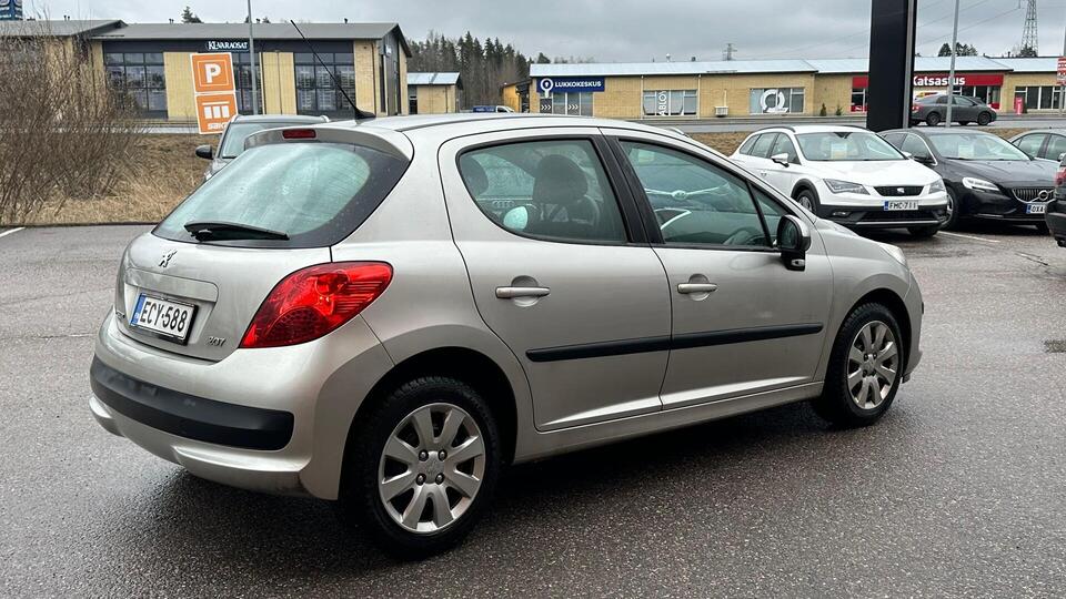 Peugeot 207 vaihtoauto