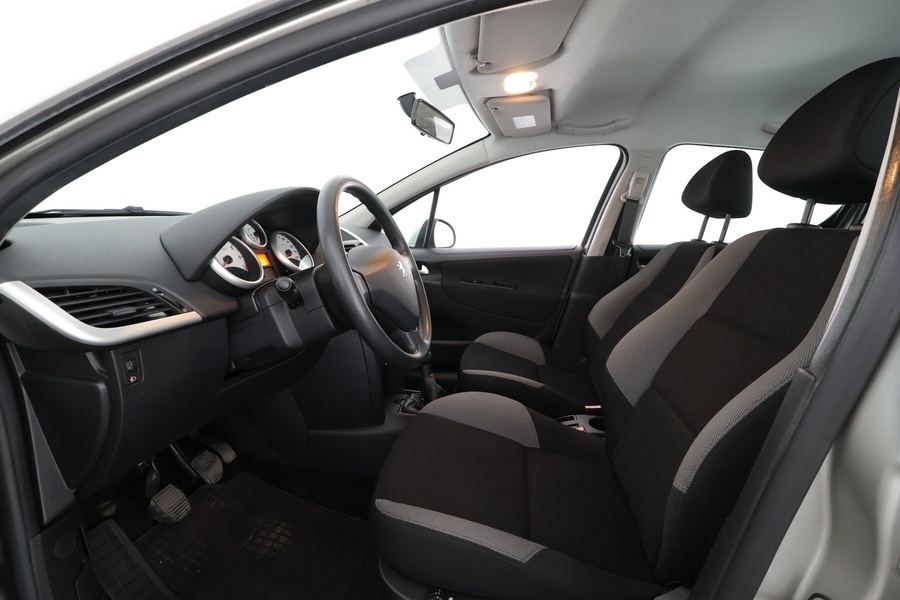 Peugeot 207 vaihtoauto