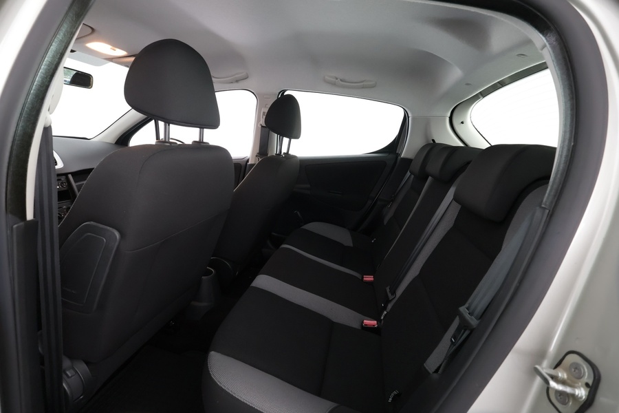 Peugeot 207 vaihtoauto