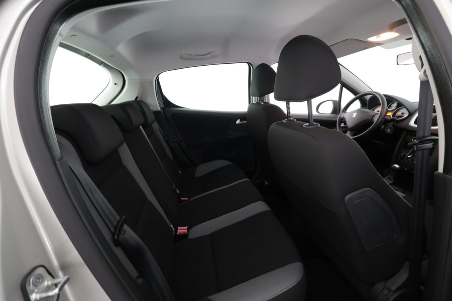 Peugeot 207 vaihtoauto