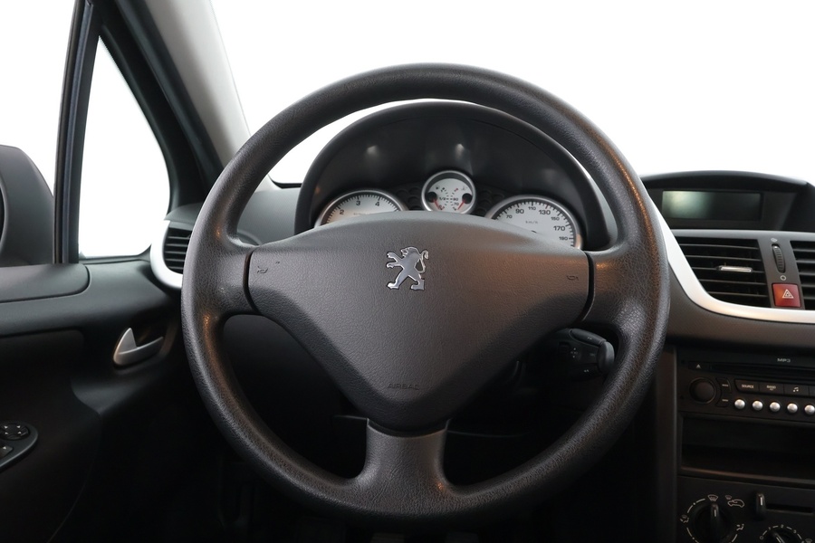 Peugeot 207 vaihtoauto