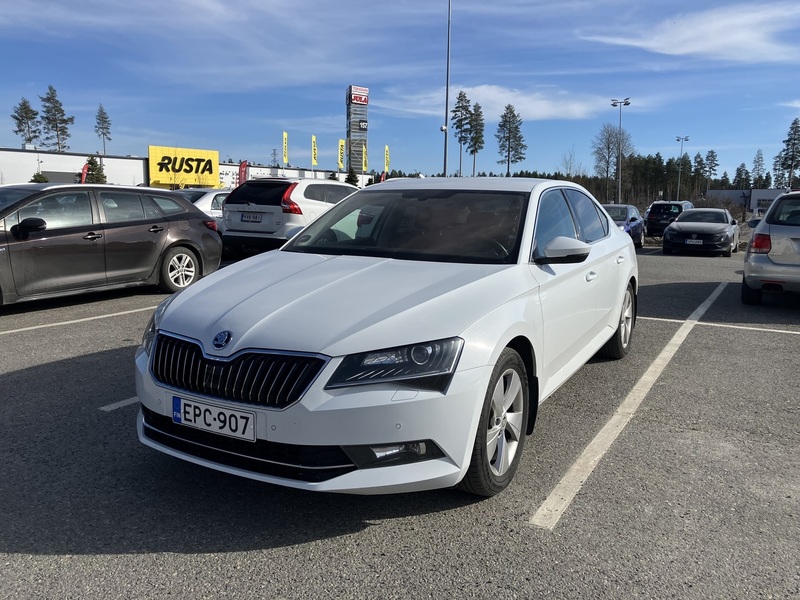 Skoda Superb vaihtoauto