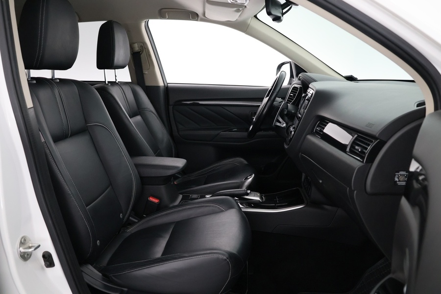 Mitsubishi Outlander vaihtoauto