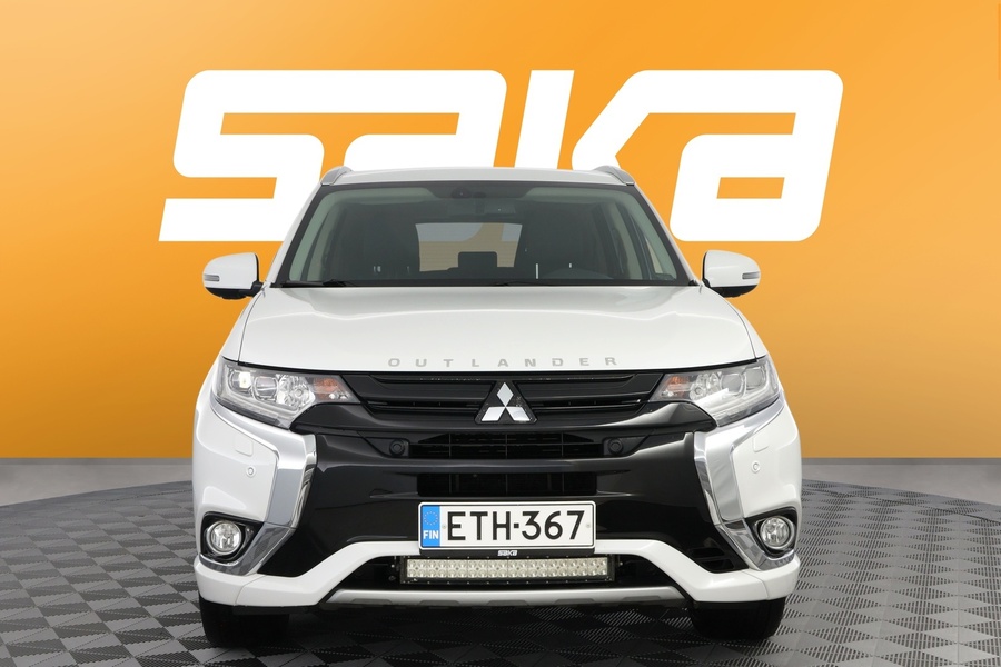 Mitsubishi Outlander PHEV vaihtoauto