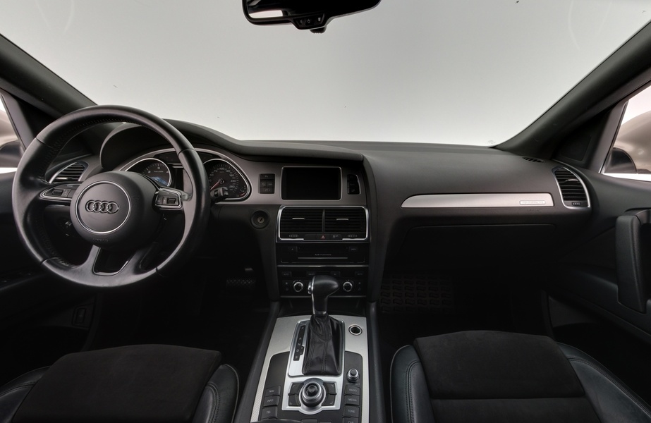 Audi Q7 vaihtoauto
