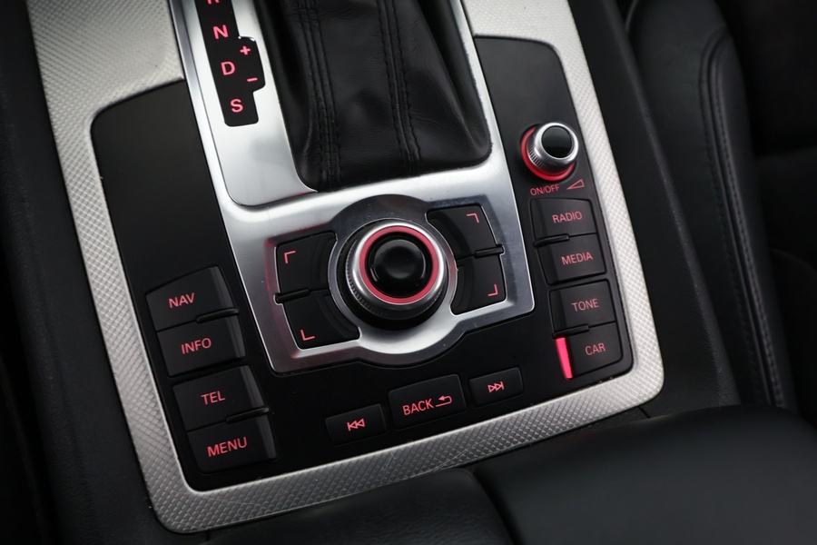 Audi Q7 vaihtoauto