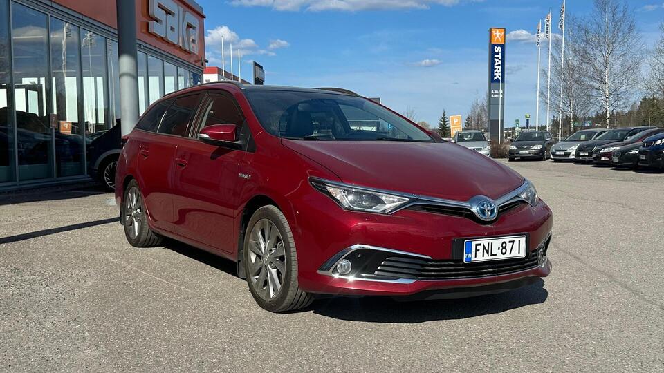 Toyota Auris vaihtoauto