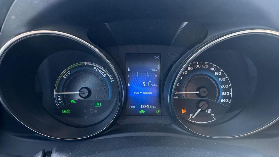 Toyota Auris vaihtoauto