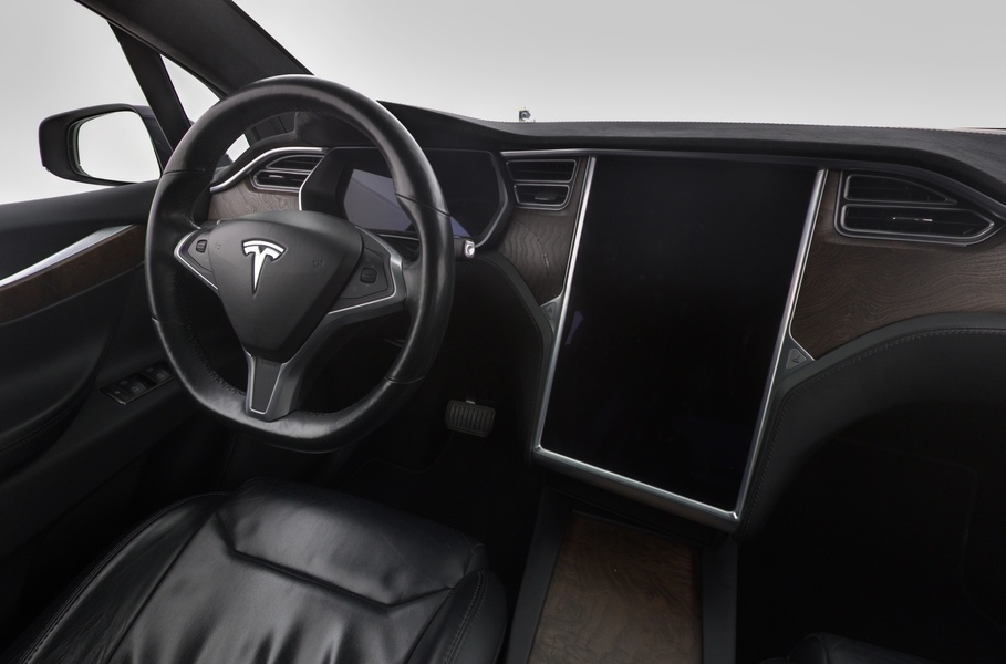 Tesla Model X vaihtoauto