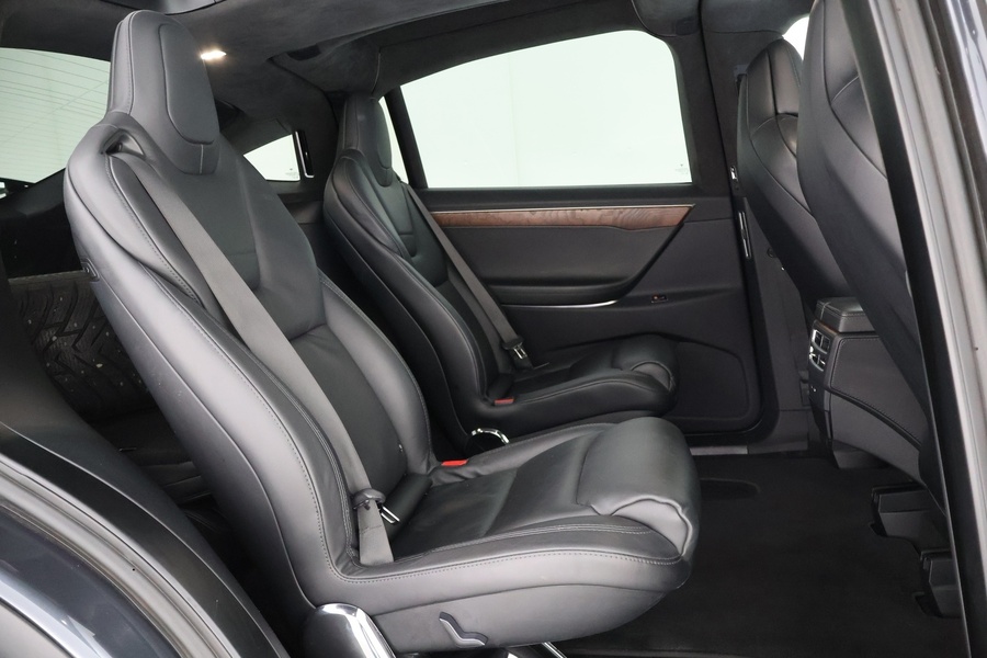 Tesla Model X vaihtoauto