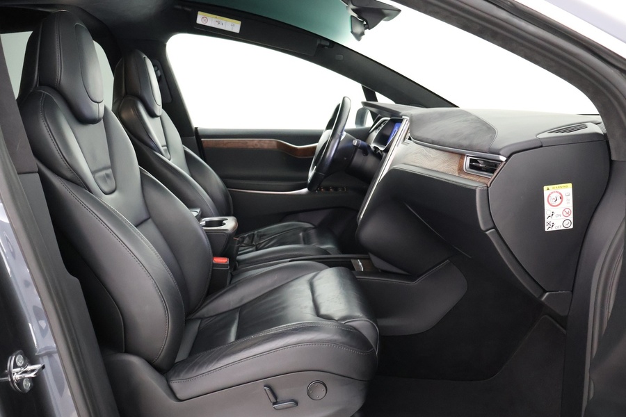 Tesla Model X vaihtoauto