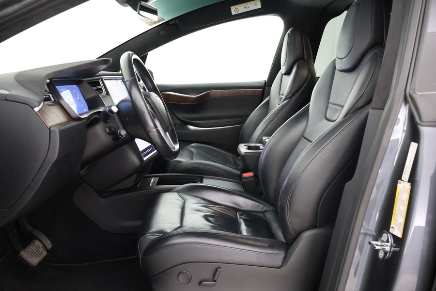 Tesla Model X vaihtoauto