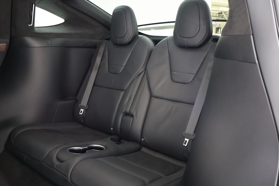 Tesla Model X vaihtoauto